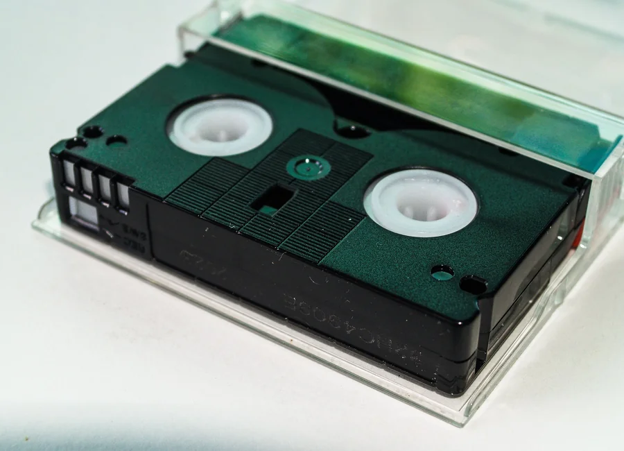 DAT backup tape during data recovery